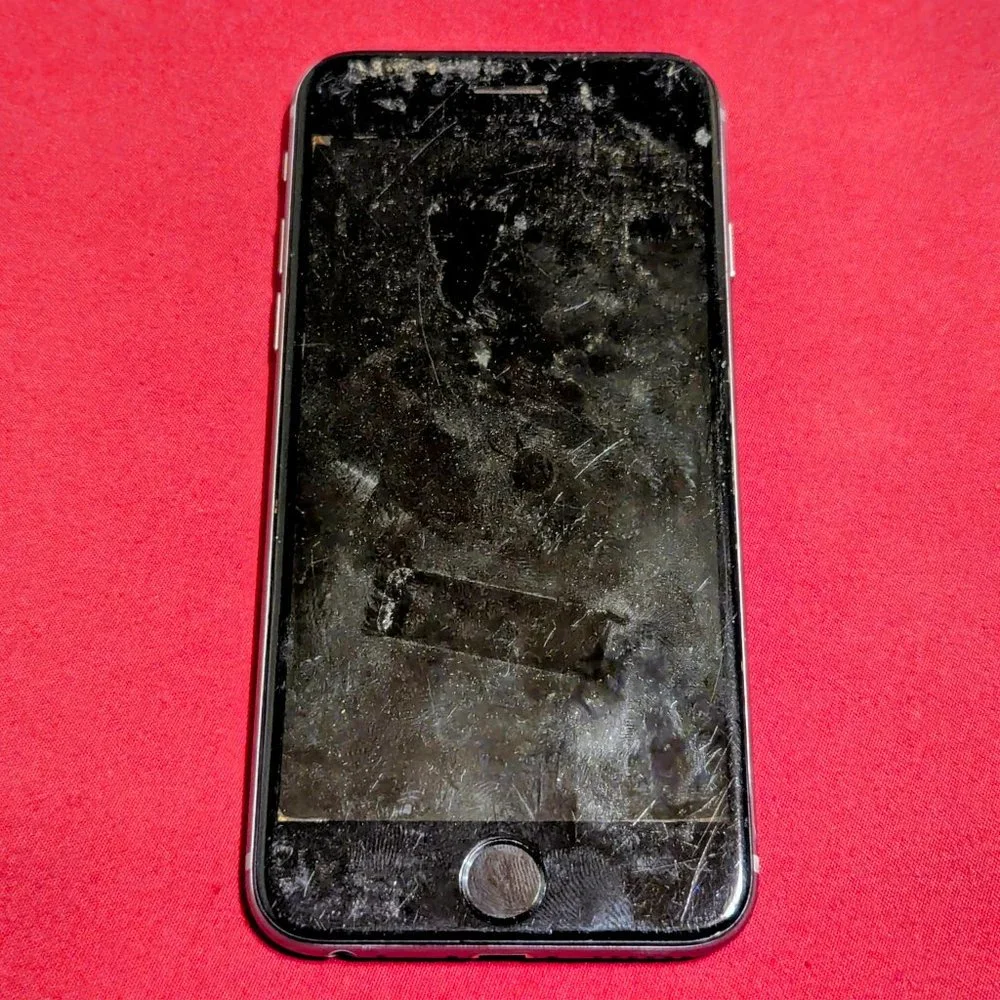 iPhone 6 (A1549) - 16 GB #39 (For parts)***